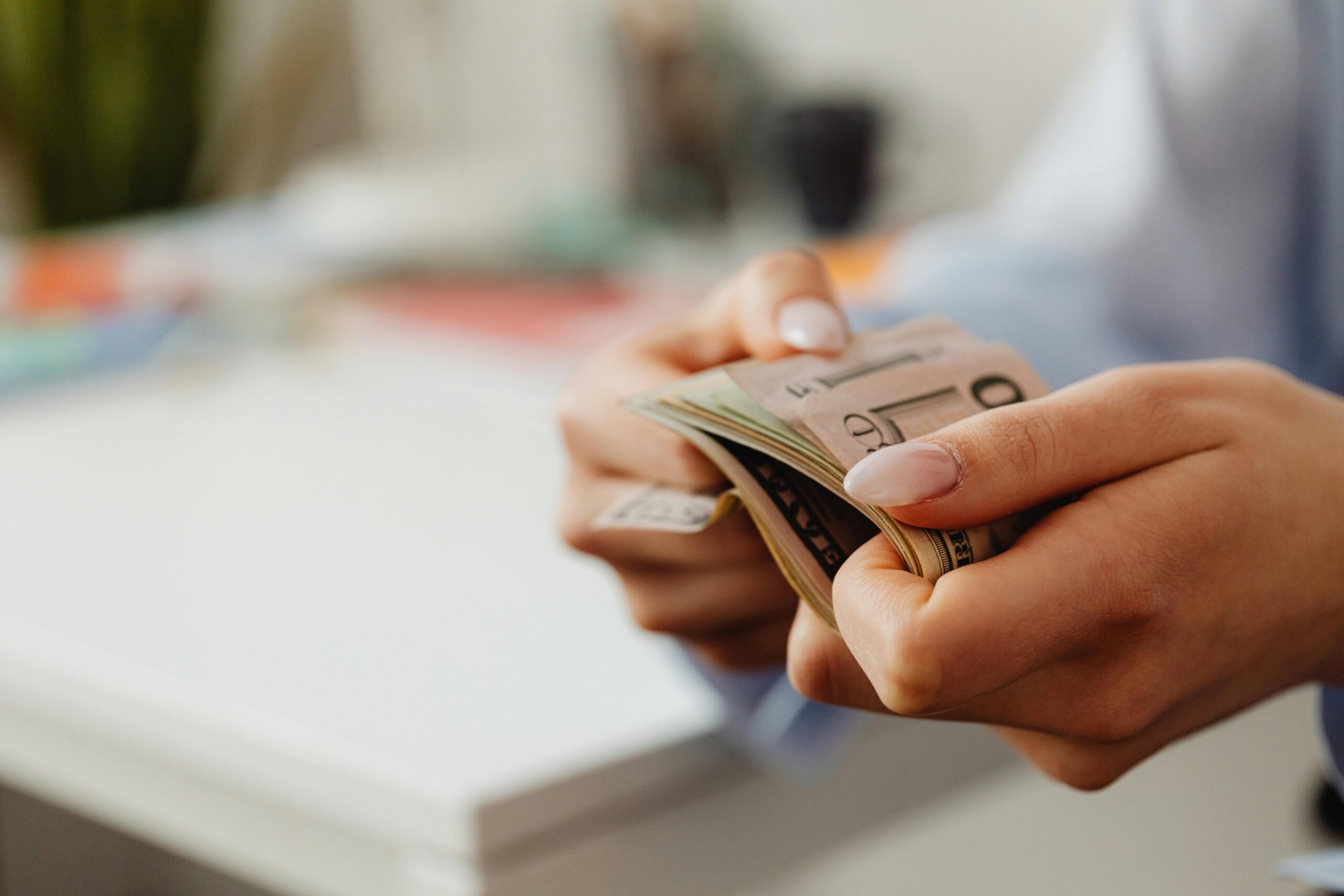 Using Foreign Income to Get a Loan in Europe: What Works & What Fails (2025)